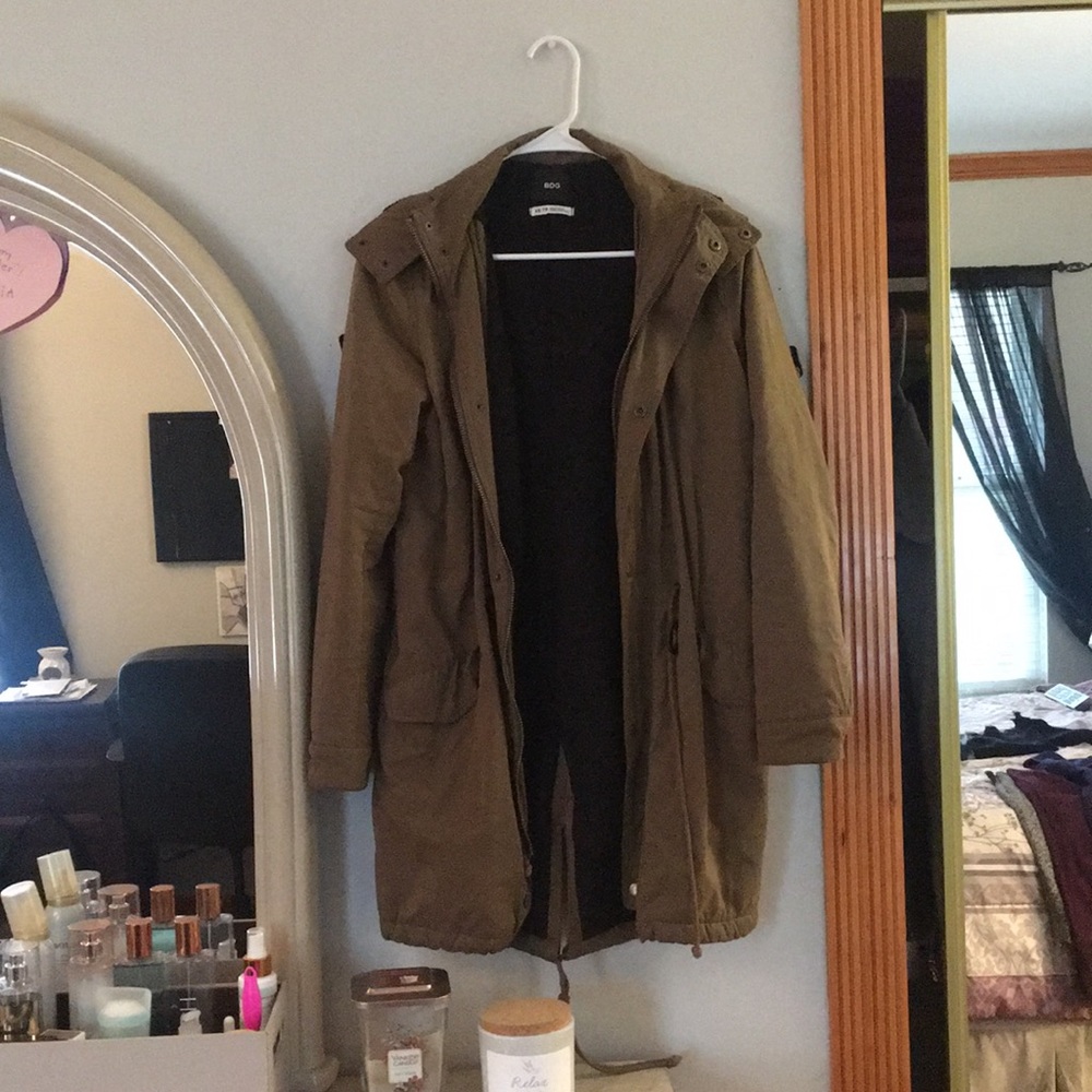 UO BDG Olive Green Parka with Teddy Lining Size XS